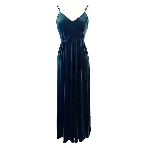 Lulus Dresses & Skirts - LULU'S  Final Song Dark Green Velvet Maxi Dress S